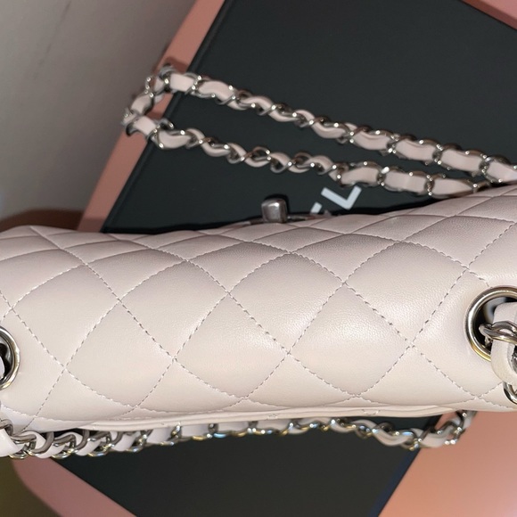 Chanel Classic Small. Light Purple and Silver. - Picture 5 of 13